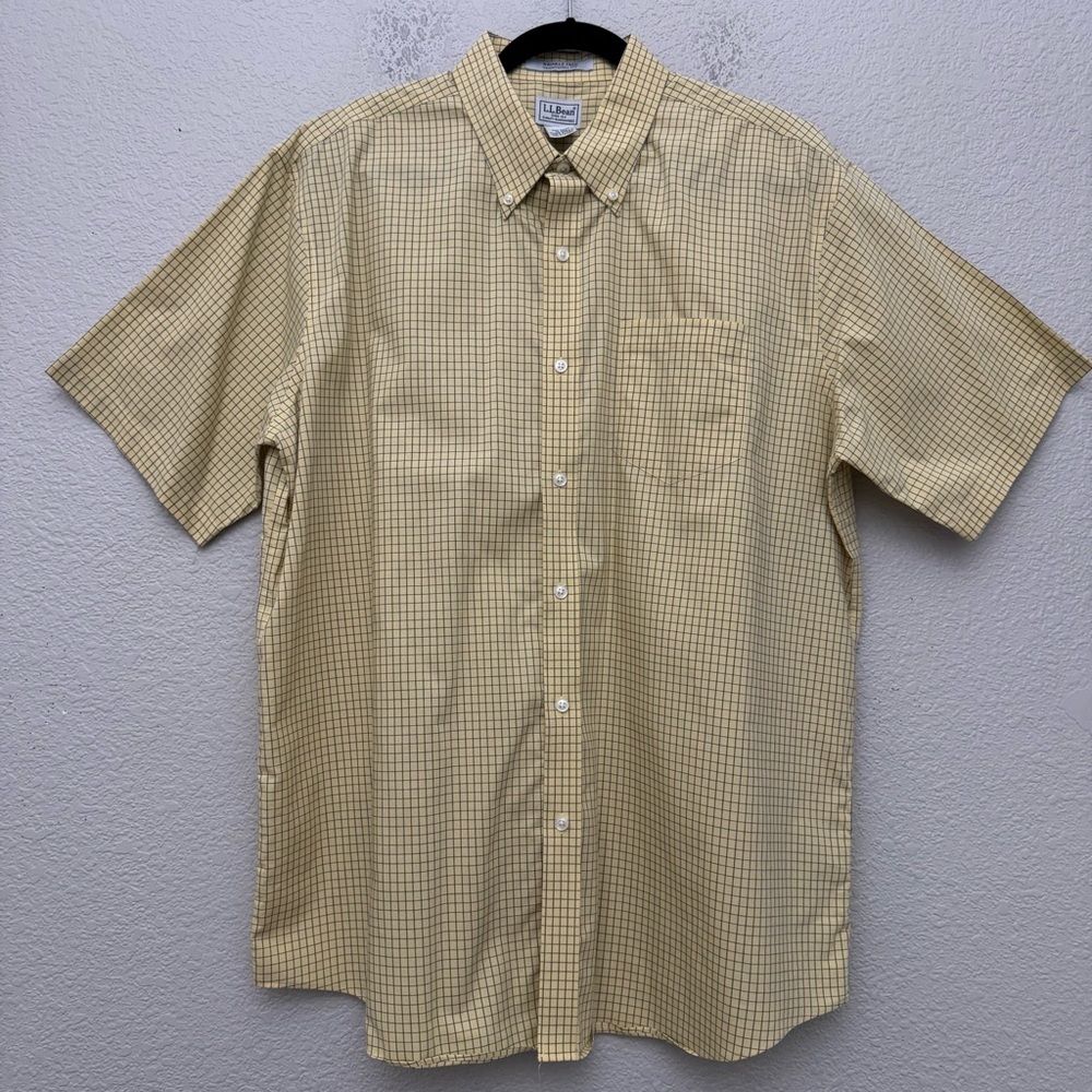 L.L. Bean Men's Wrinkle Free Traditional Fit Short‎ Sleeve Button Down Shirt XL